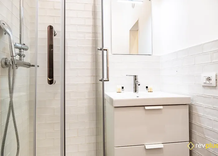 Apartment Mecenate Cavour Rome