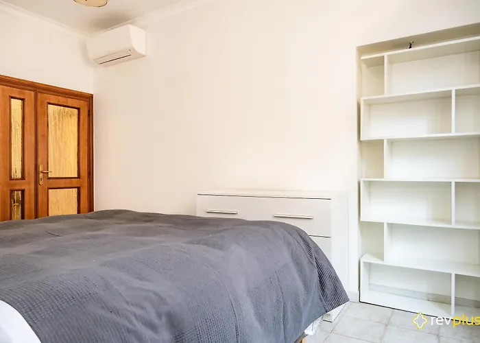 Mecenate Cavour Apartment *